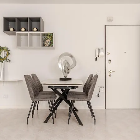 דירה Apartment, Near Airport And Train ברגמו