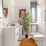 Apartment, Near Airport And Train Apartmán *