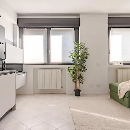 Apartment, Near Airport And Train Lägenhet Bergamo