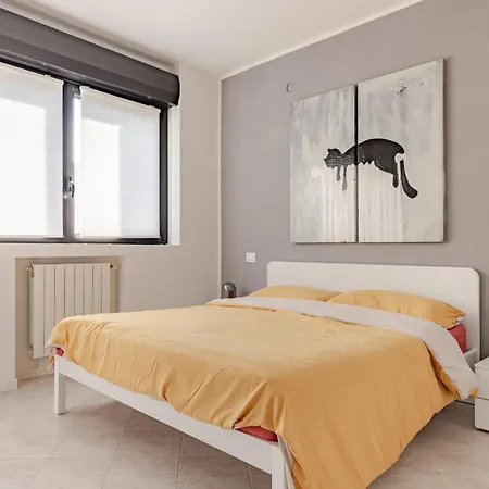 Apartment, Near Airport And Train Bergamo