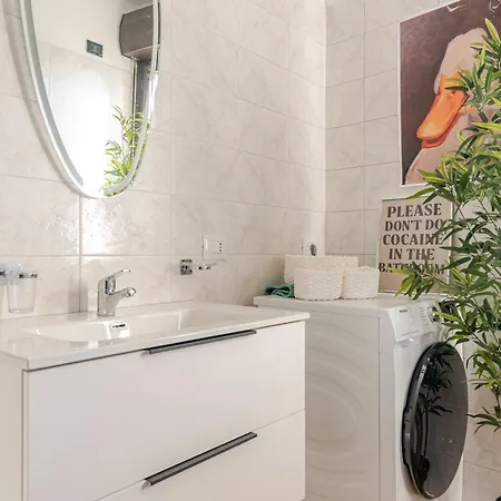 Apartment, Near Airport And Train Appartement *
