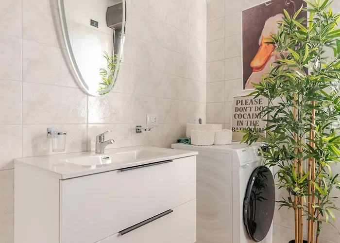 Apartment, Near Airport And Train