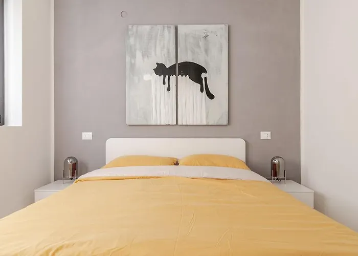 Apartment, Near Airport And Train